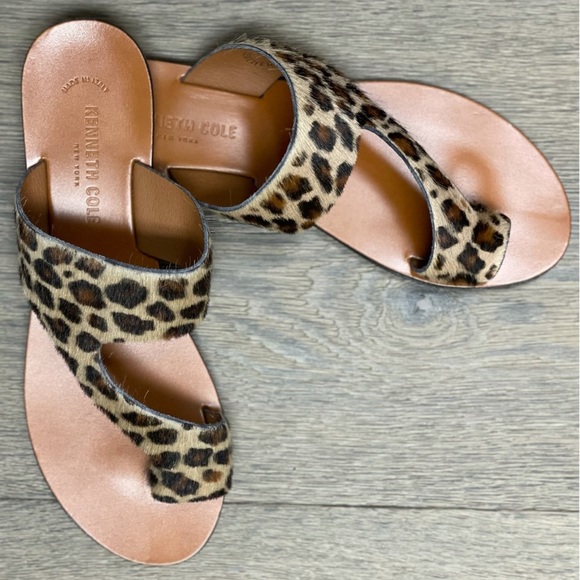 Kenneth Cole New York Palm Flat Toe Loop Sandal - Picture 12 of 13